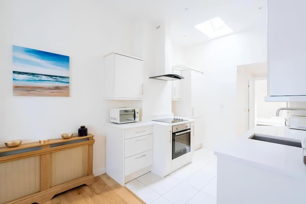 Lovely 2bd In Citycenter Apartment *