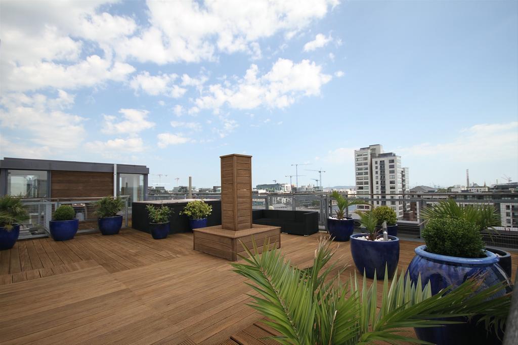 Magnificent Penthouse With Waterside Views * Dublin