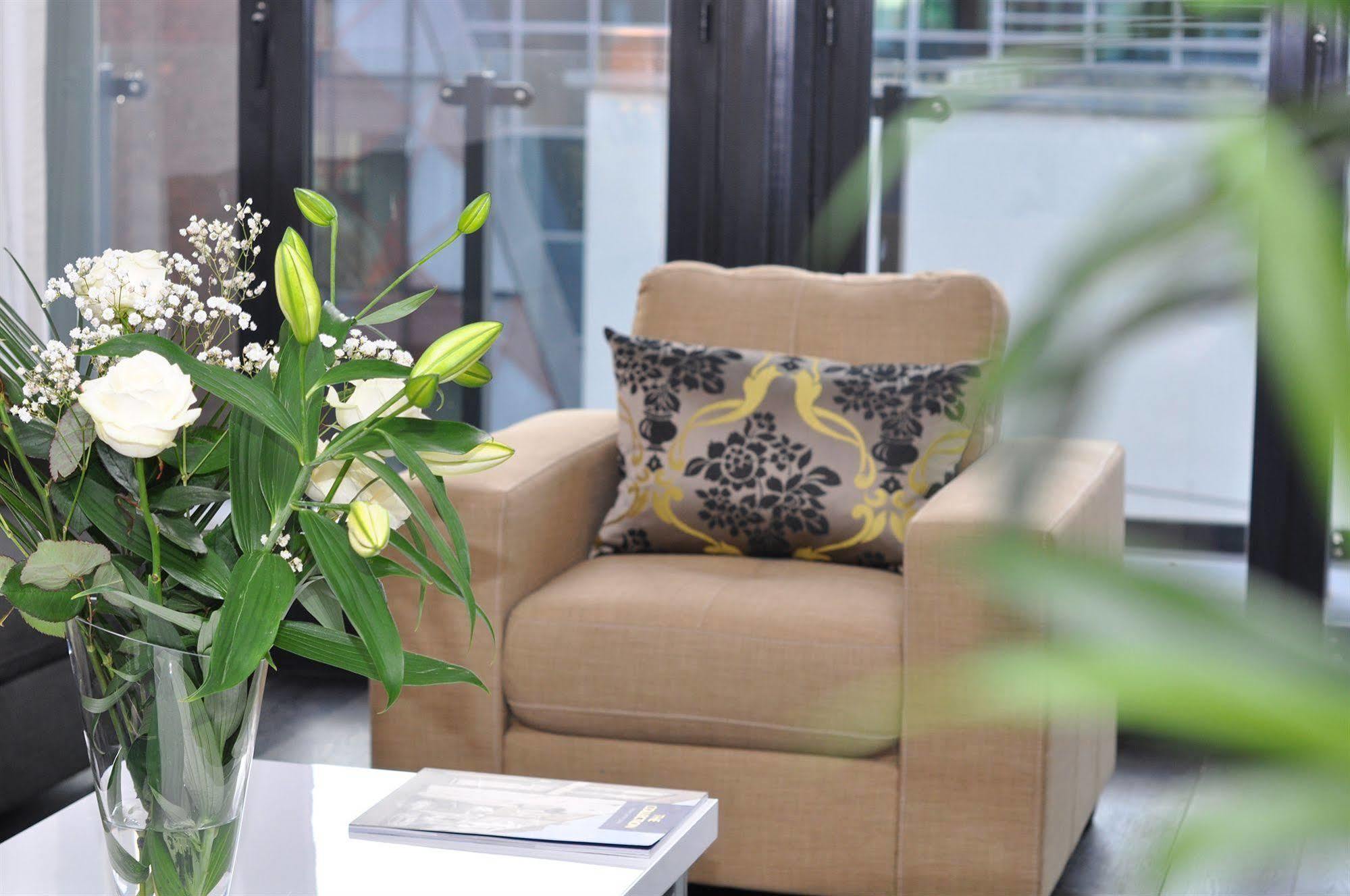 Apartment Your Base - Grand Canal Square
