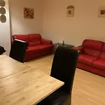 Perfect Airport Apartments