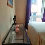 Private Room In Dublin One Spire