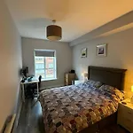 Comfortable And Modern City Apartment