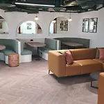 Seda Paul And Vincent Residence