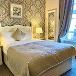 Baggot Court Townhouse