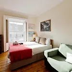 The James Joyce House - Hiphipstay