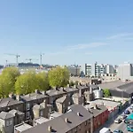 Gallery Quay Luxury Apartment
