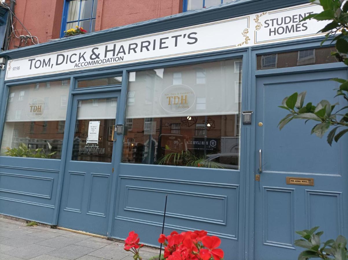 Guest house Tom Dick And Harriet's