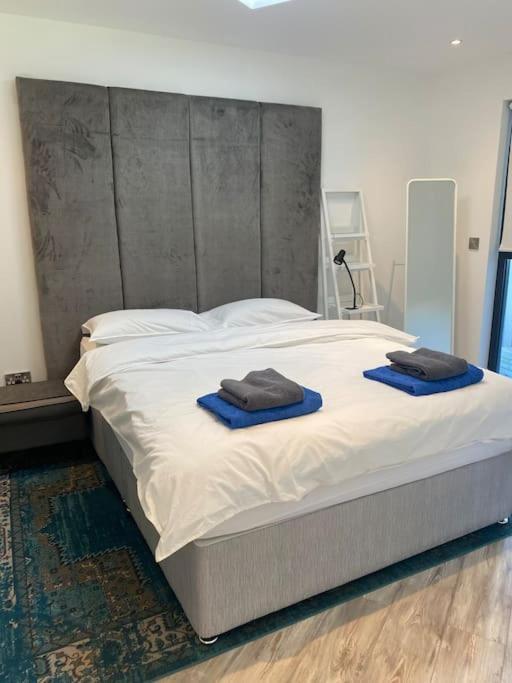 Apartment Beautiful Garden With Private Patio And Garden View *