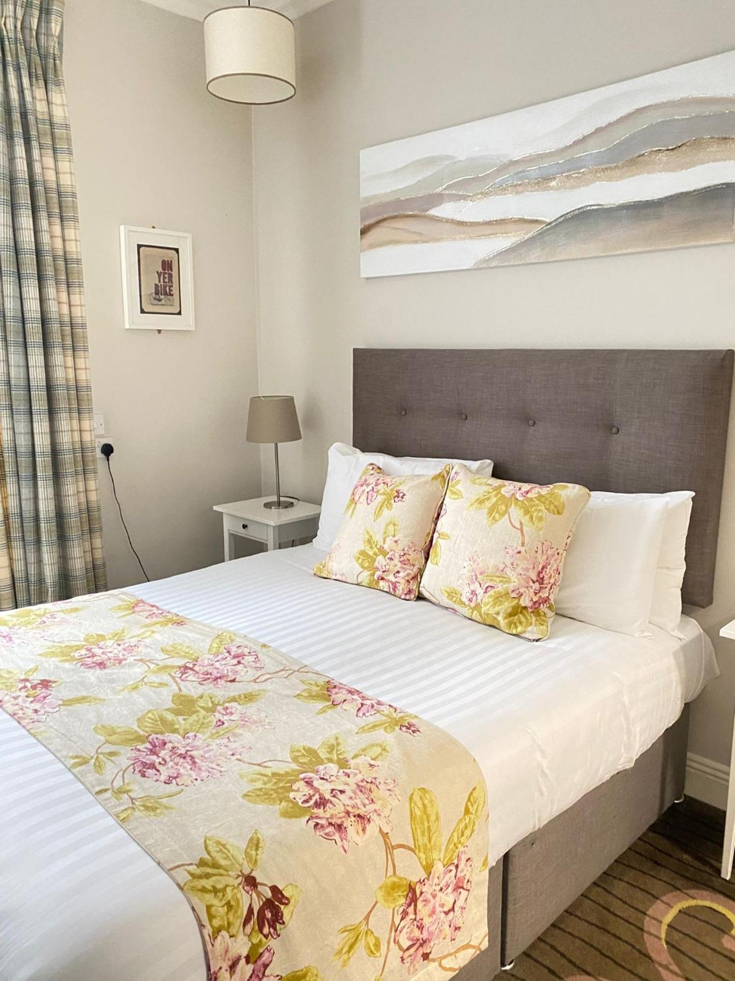 Tom Dick And Harriet's Guest house Dublin