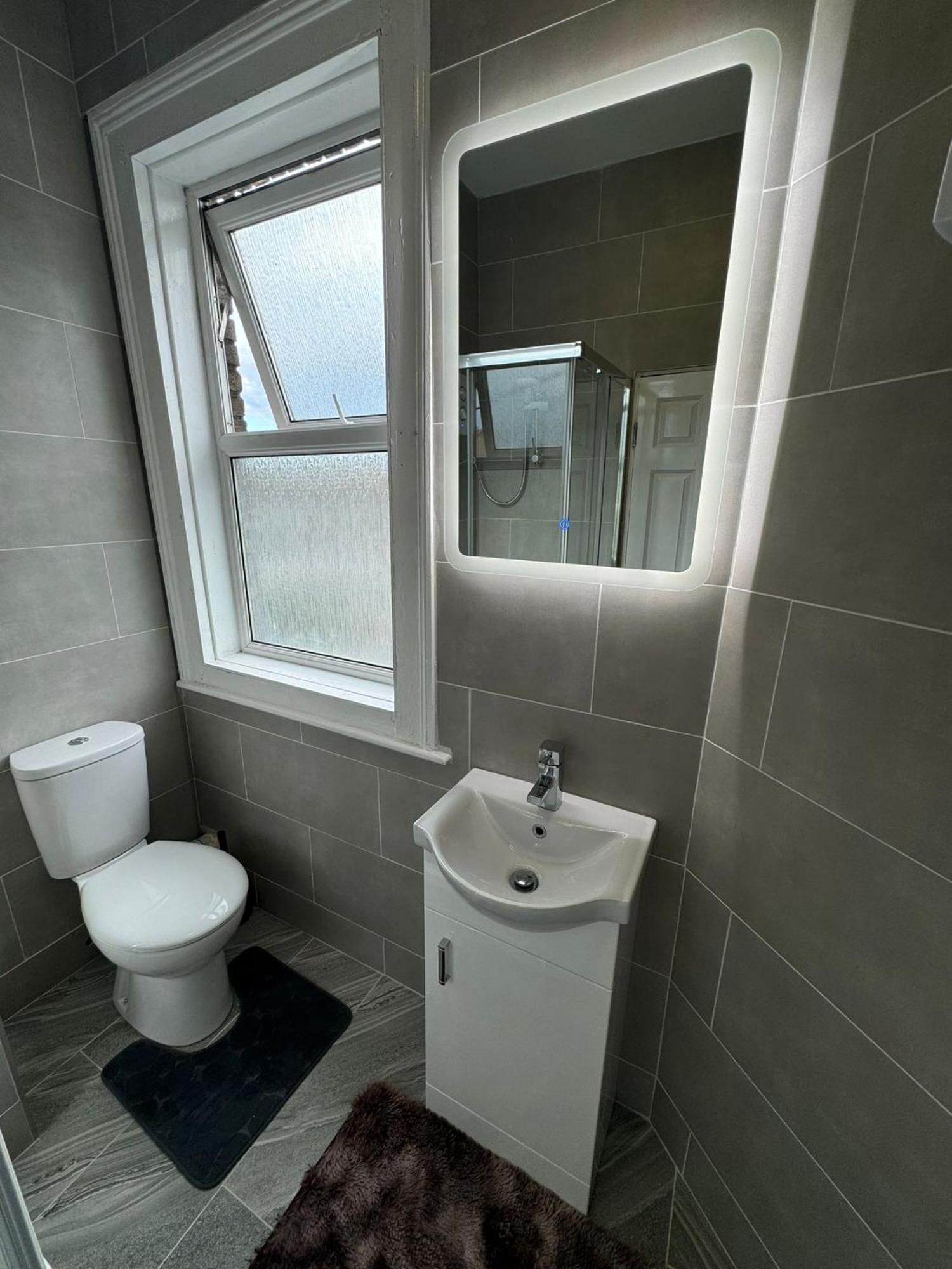 Superb Triple Near Croke Park - 1 Guest house *