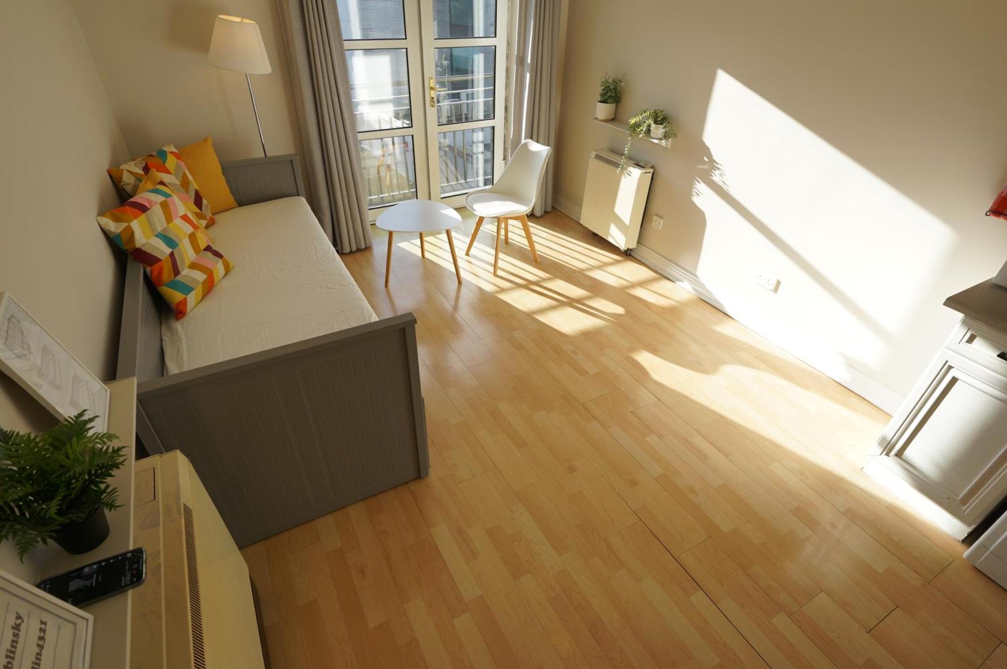 Apartment City Center Apt Free Parking
