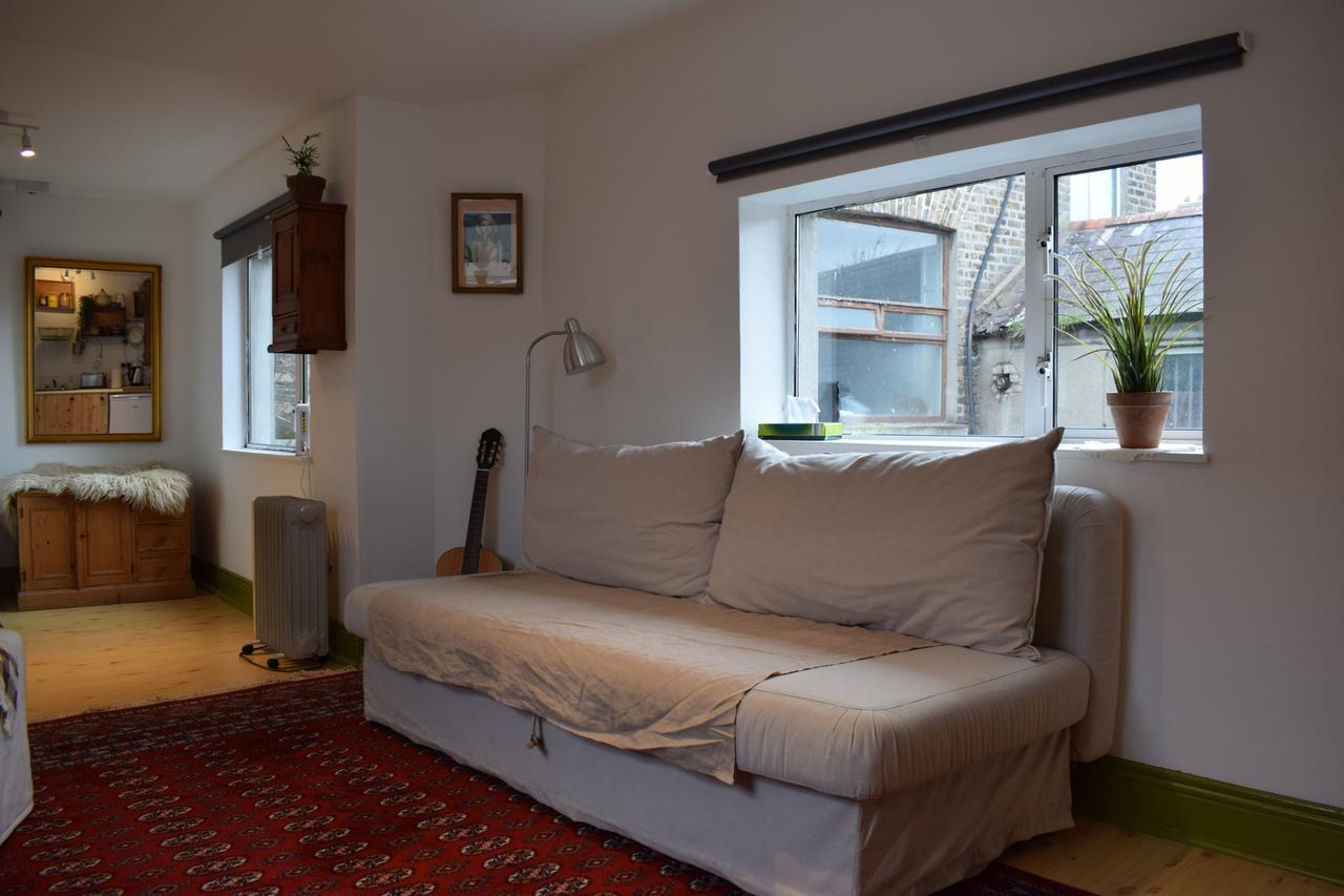 1 Bedroom Flat, Close To Centre *