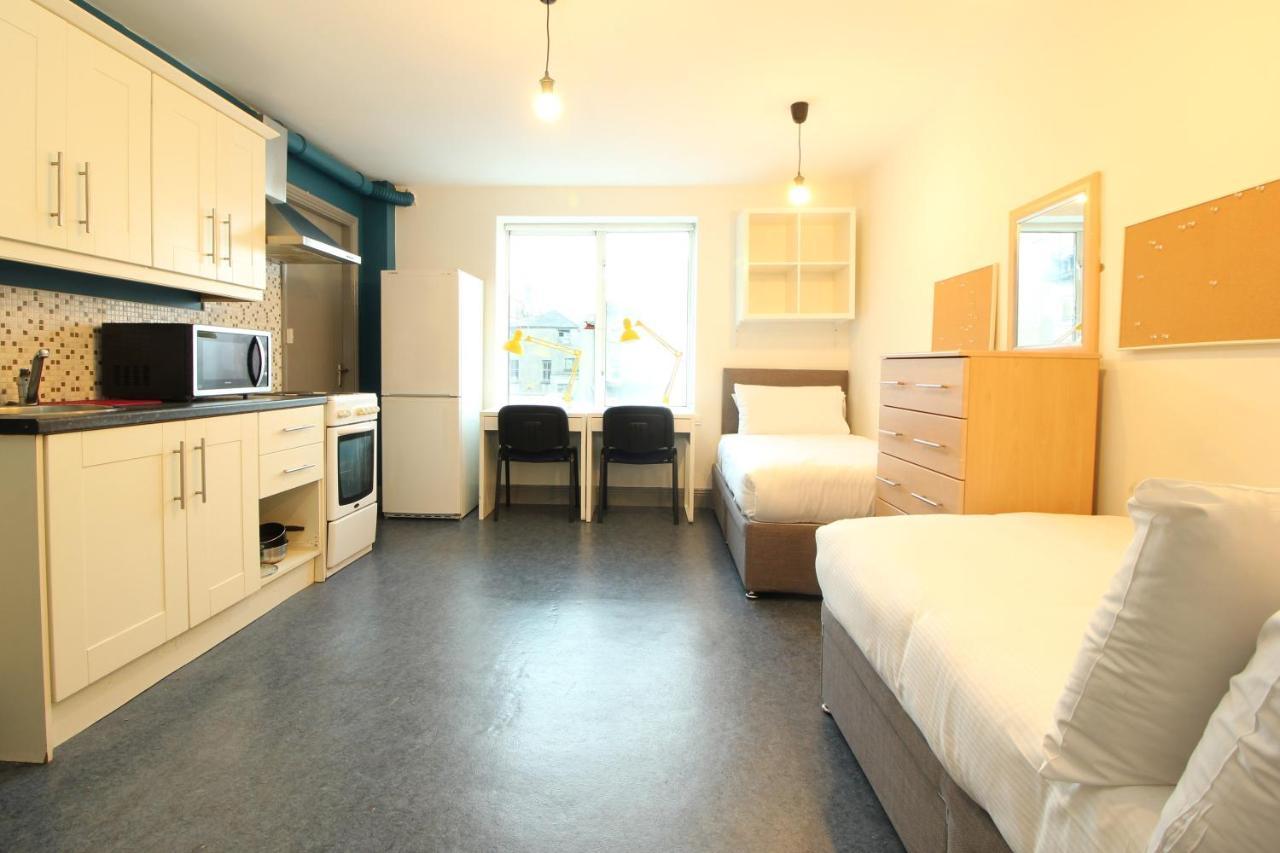 Tom Dick And Harriet's Guest house Dublin