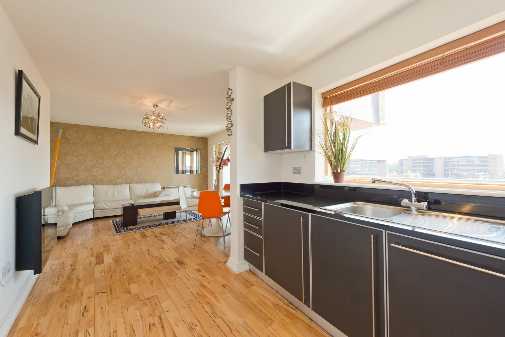 Gallery Quay Luxury *
