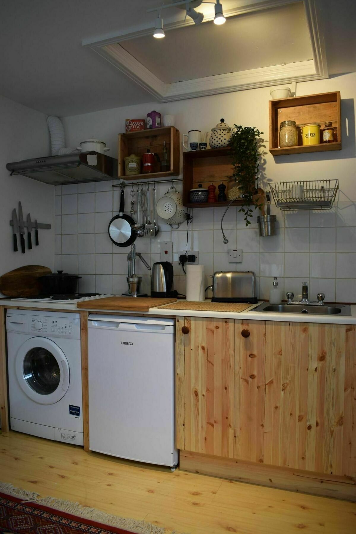 1 Bedroom Flat, Close To Centre *