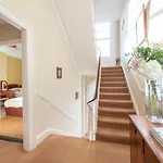 Abbeyleigh House