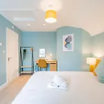 The Large Group House -Sleeps 21