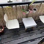 City Centre Apt With Balcony Great Location & Neighborhood