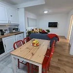 Spacious 3-Bed Apt In Dublin Center