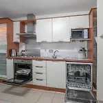 Dublin City Centre Mondern 1 Bed Apt - Sleeps 4 Open Booking