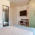Stylish And Private Room In Central Dublin