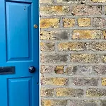 Stylish City Centre House, Perfectly Located