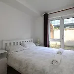 Docklands Self Catering Apartment