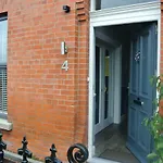 Merton Ave - Victorian Red Brick Terraced House