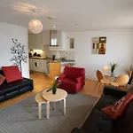 Metrostays - Stephen\'S Green 7-1