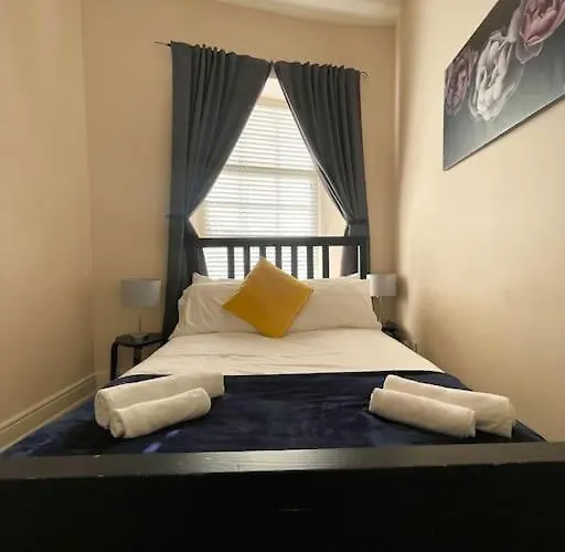 City Gem - Central & Stylish 1 Bed Apartment