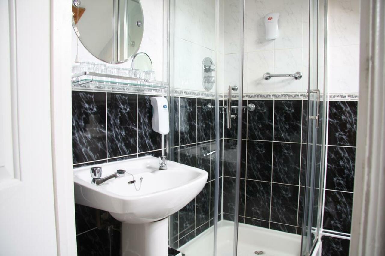 Hotel Egans House 3*