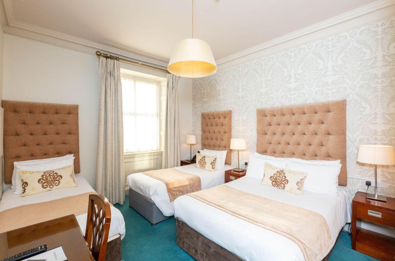 Hotel Barry's 2*