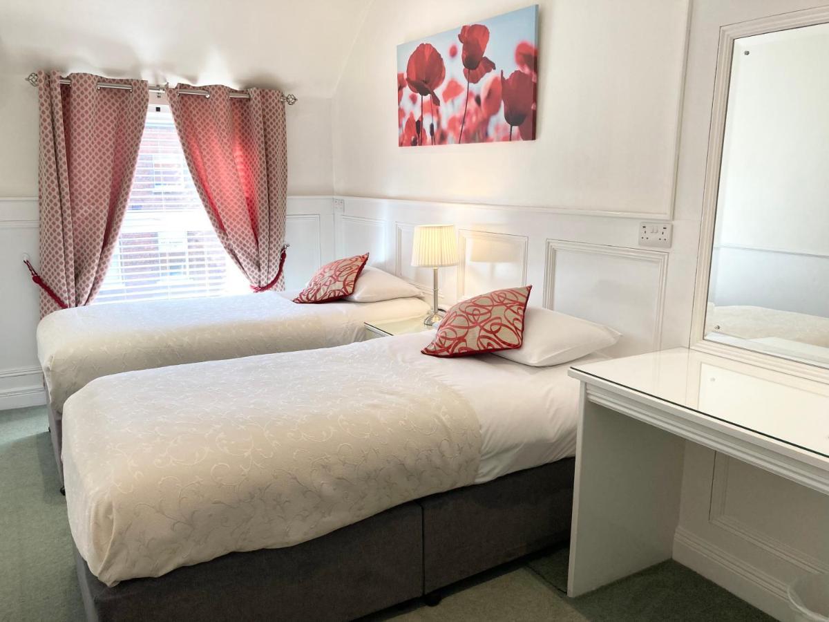 Dergvale Hotel 2*