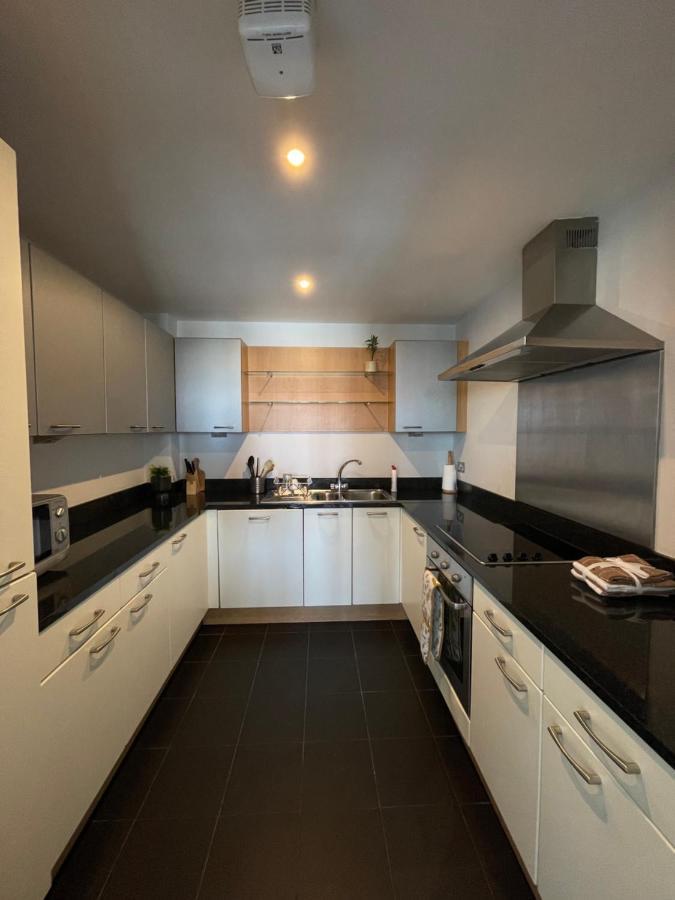 Stunning Modern In The Gasworks *