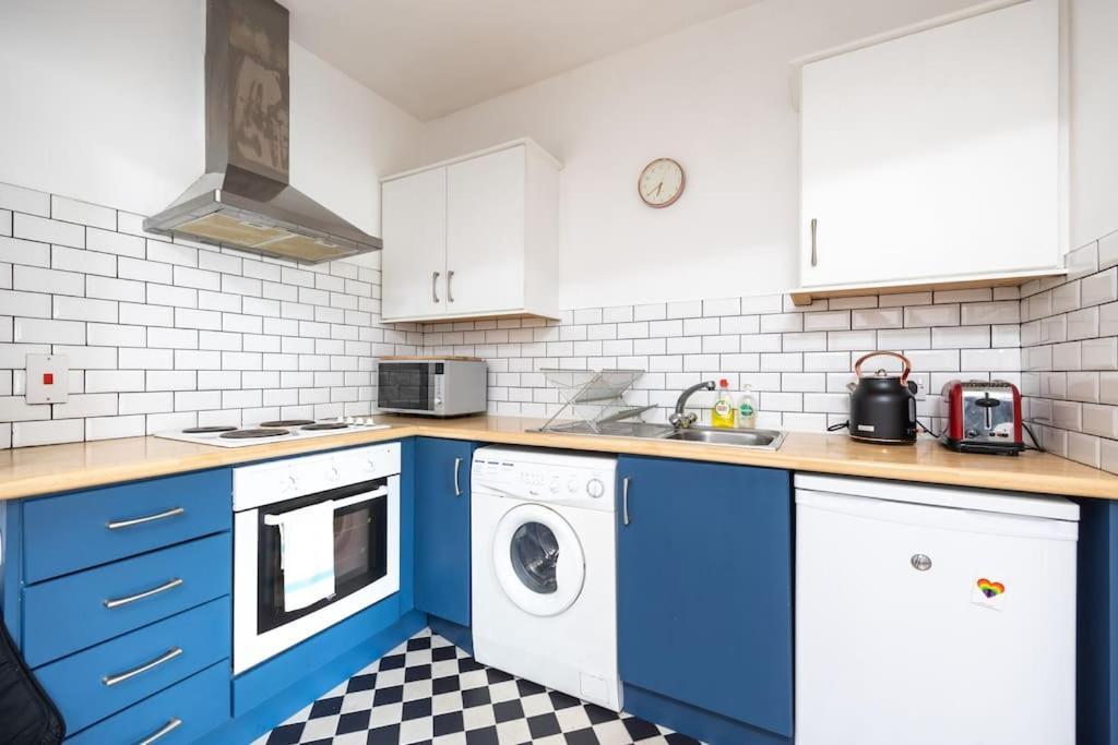 Peaceful 1 Bedroom In Portobello, Apartment
