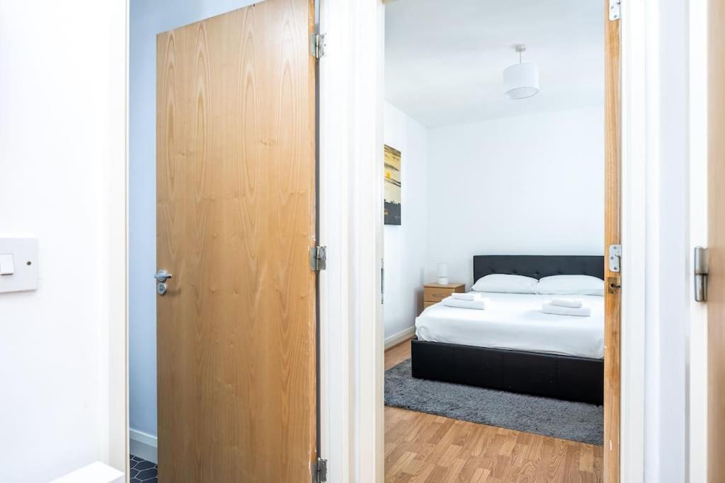 Peaceful 1 Bedroom In Portobello, Apartment *