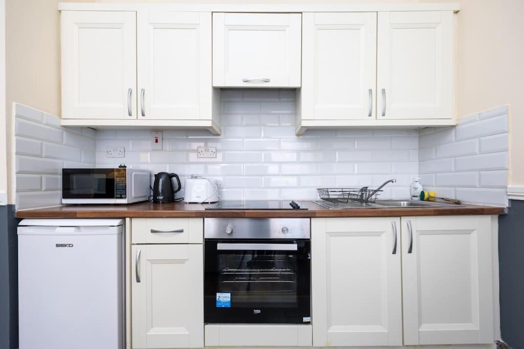 Homely 1 Bedroom In Smithfield,