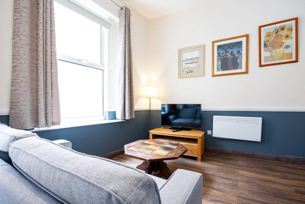 Apartment Homely 1 Bedroom In Smithfield, *