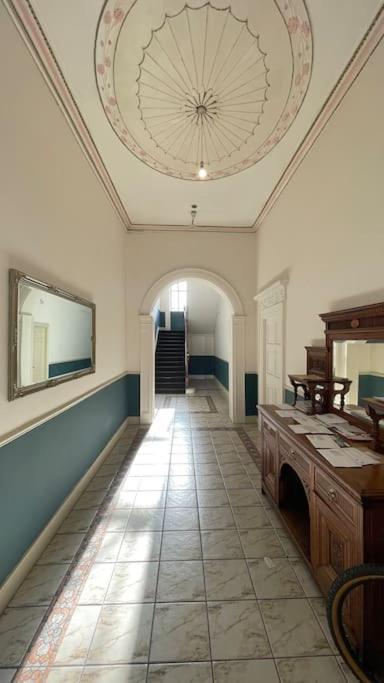 City Gem - Central & Stylish 1 Bed Apartment