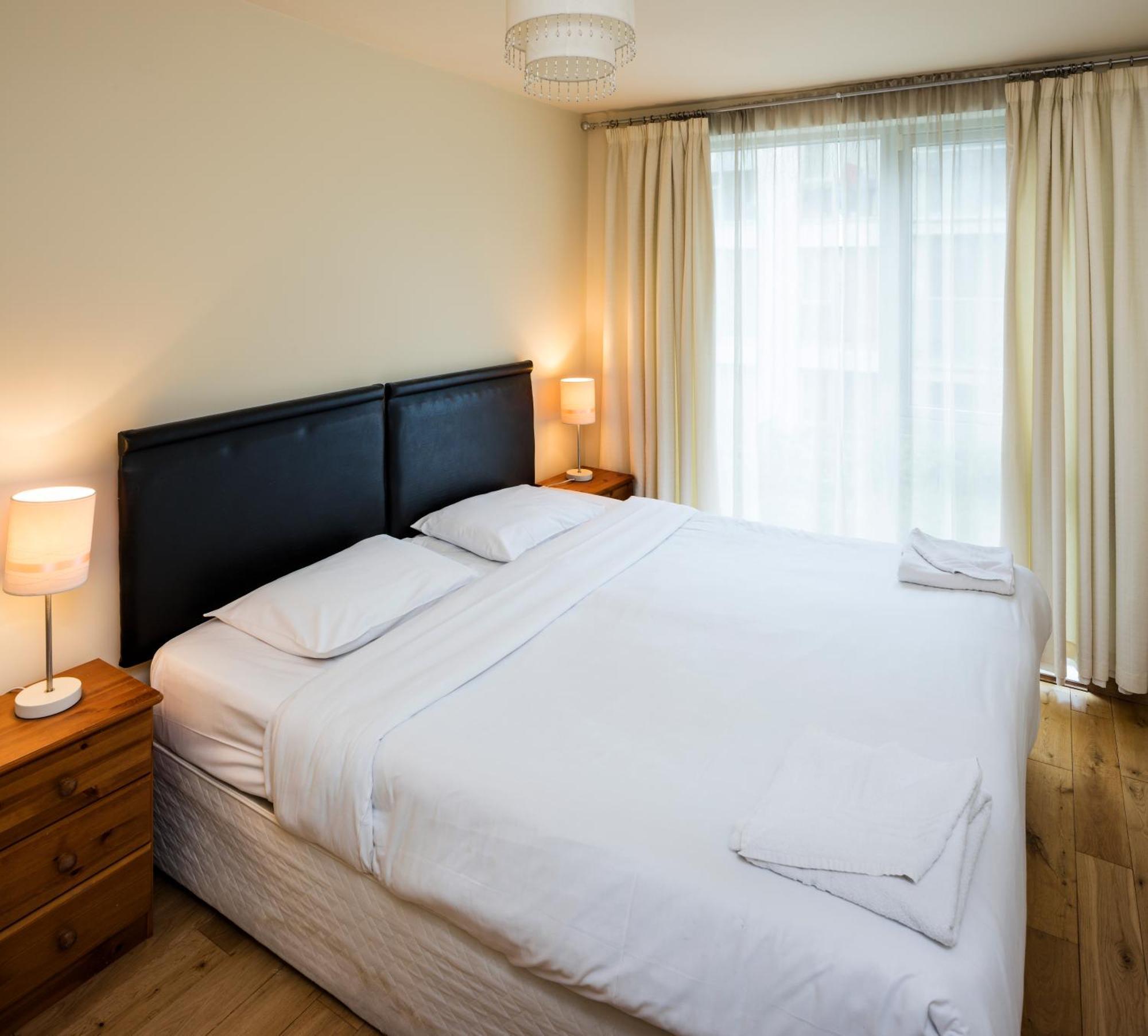 Fitzwilliam Point Apartment
