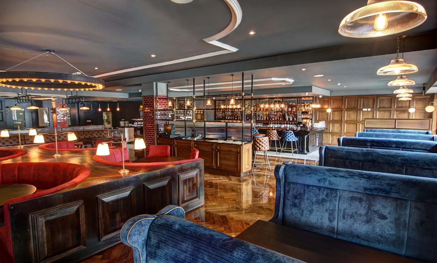 Hotel Skylon 4*