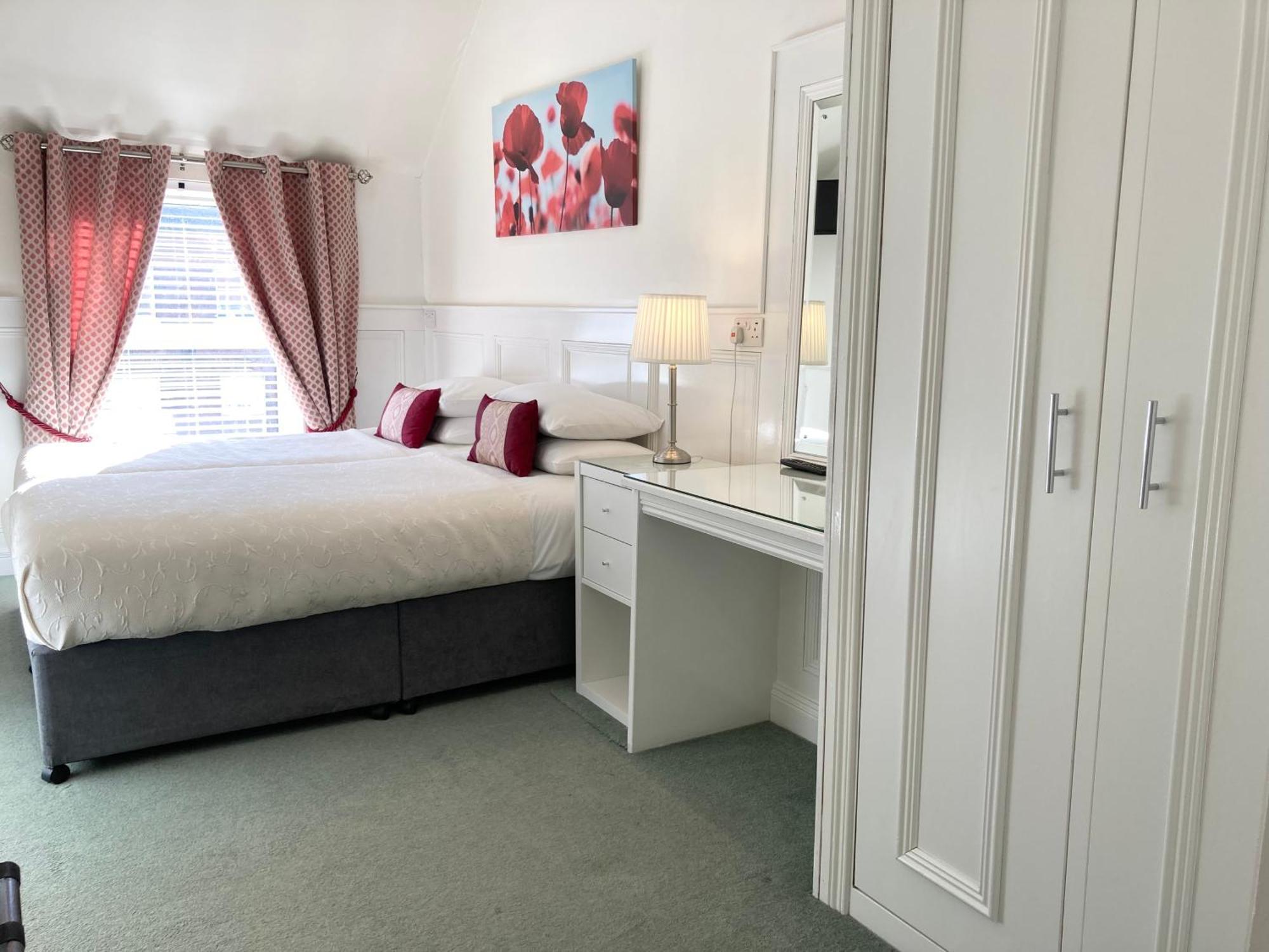 Hotel Dergvale