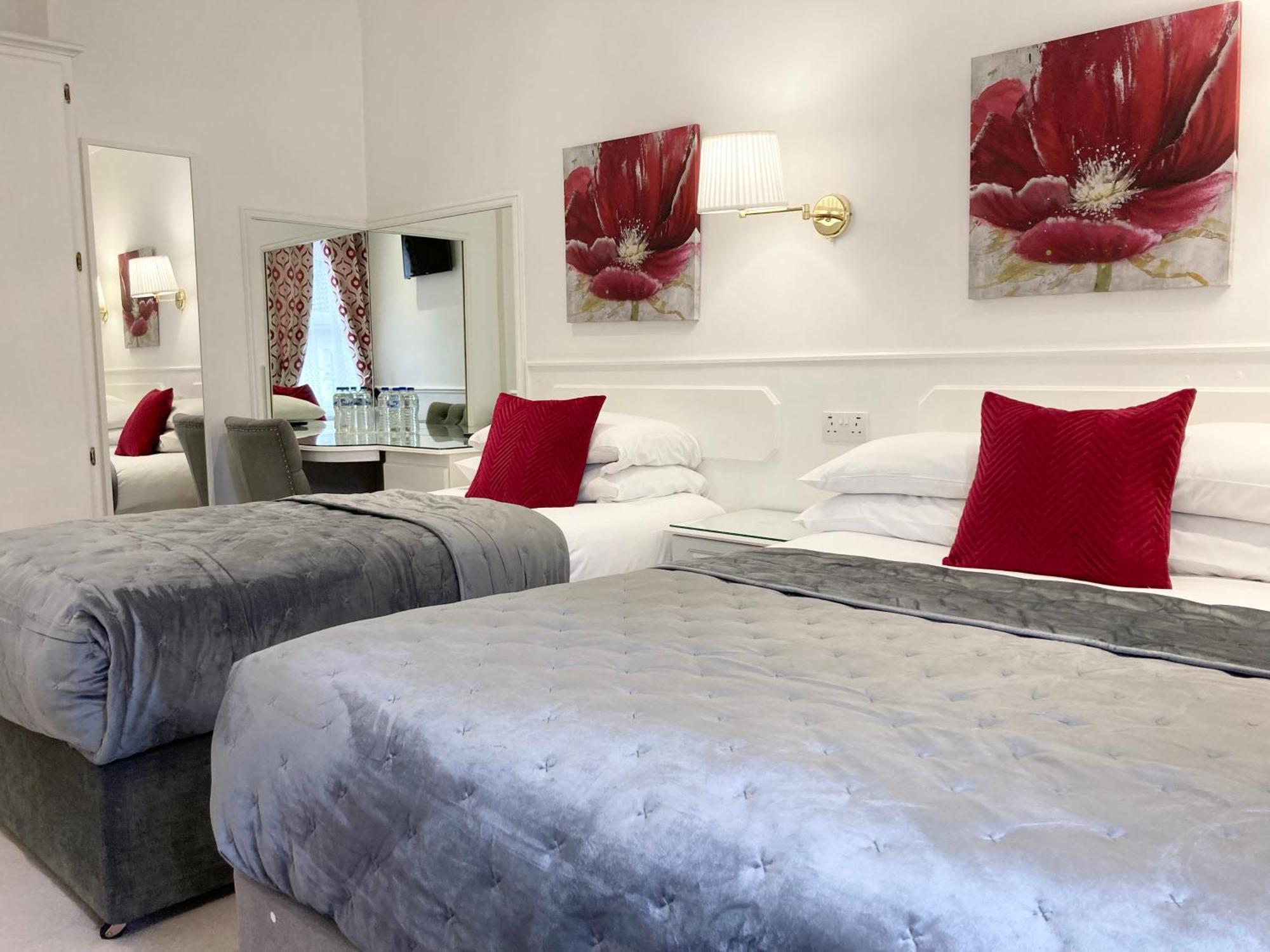 Hotel Dergvale 2*