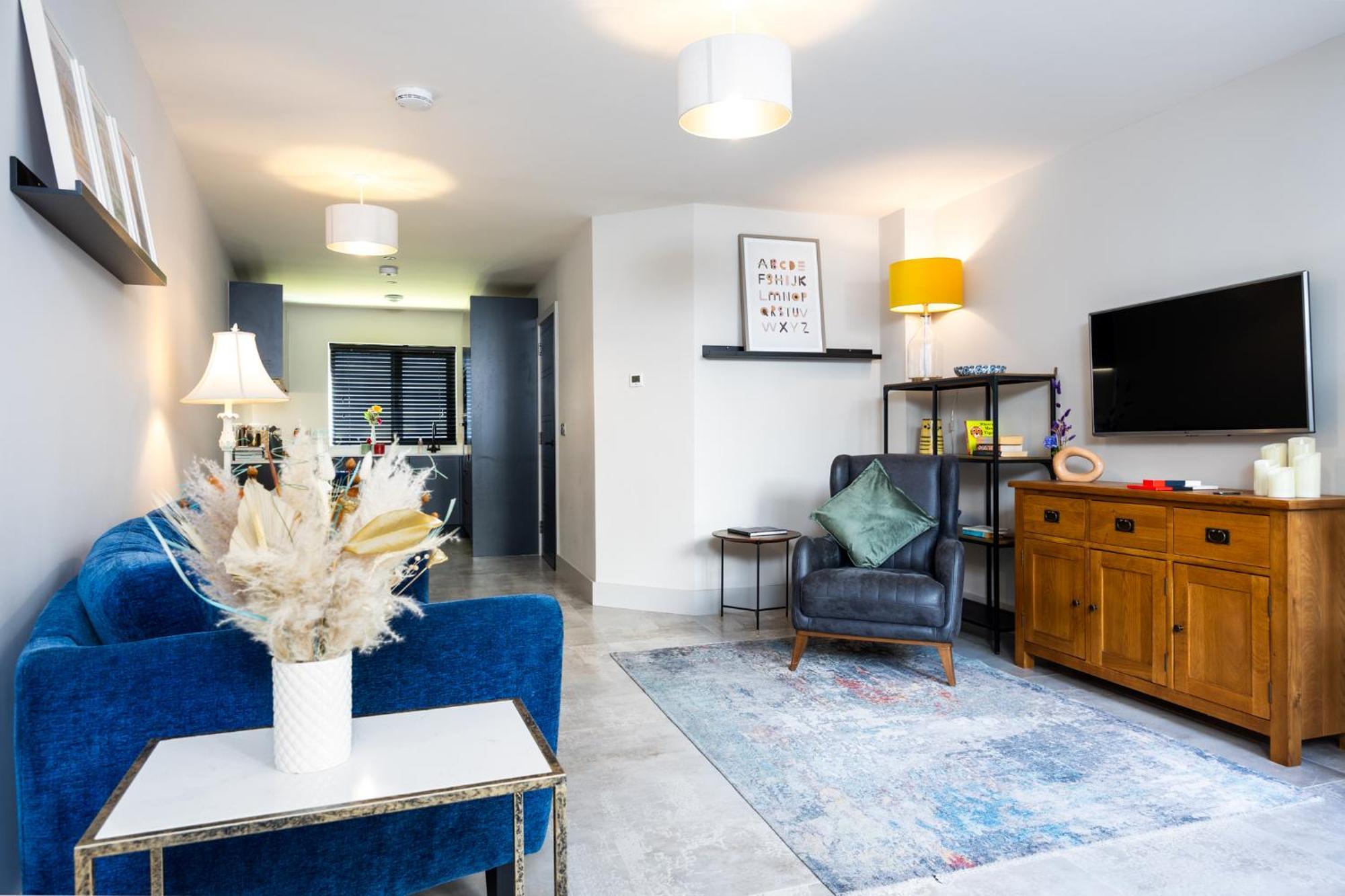Stunning 2 Bed, 2 Bath House Near National Stadium, Holiday home