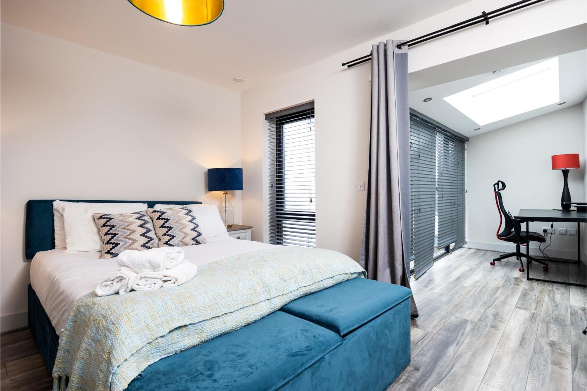 Stunning 2 Bed, 2 Bath House Near National Stadium, * Dublin