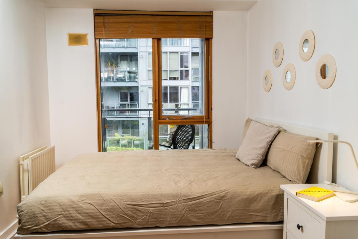 Stunning 1 Bedroom In Grand Cannal *