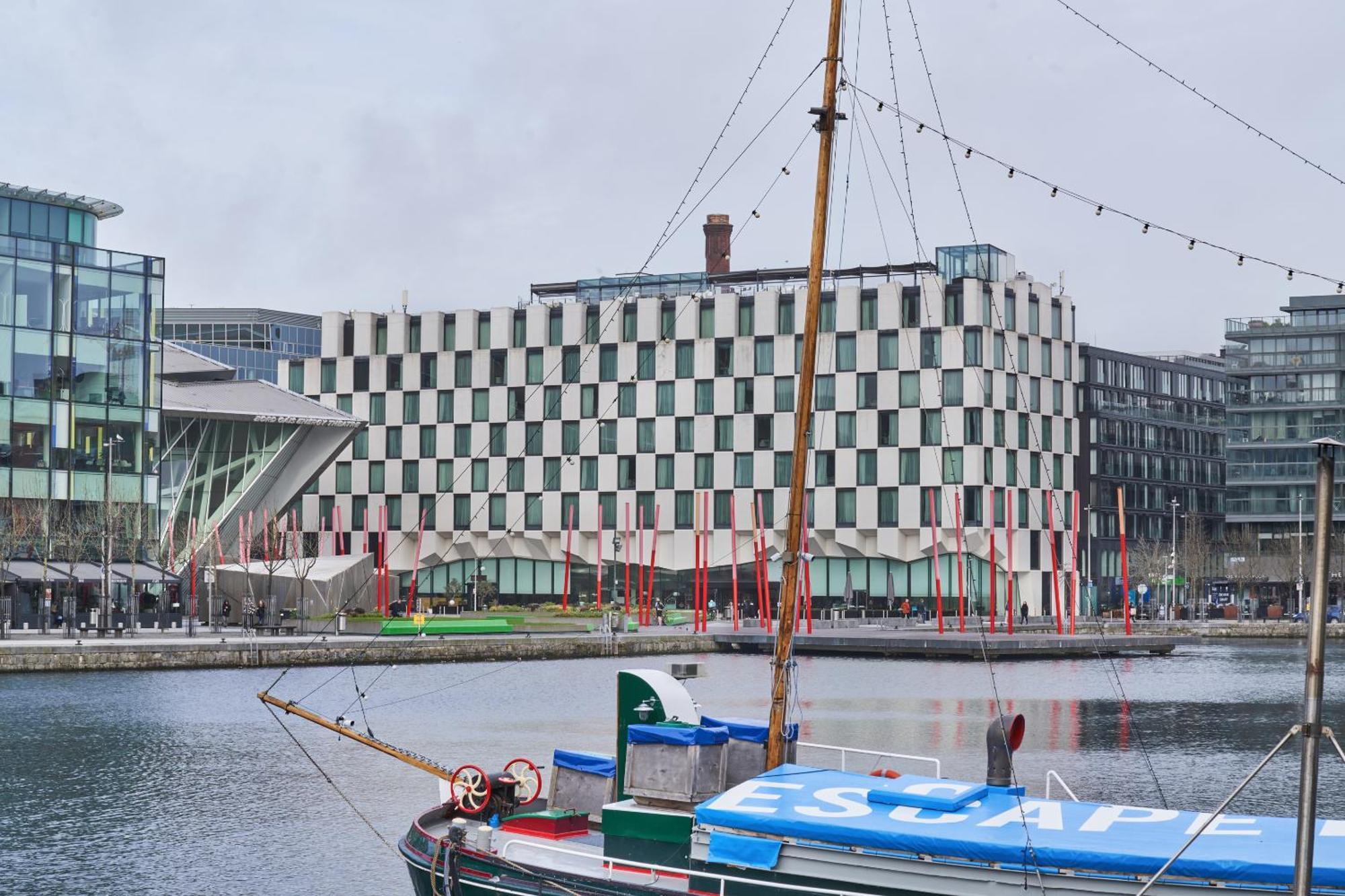 Aparthotel Sonder At Britain Quay