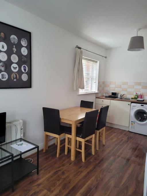 Holiday home Stylish 4 Bedroom House