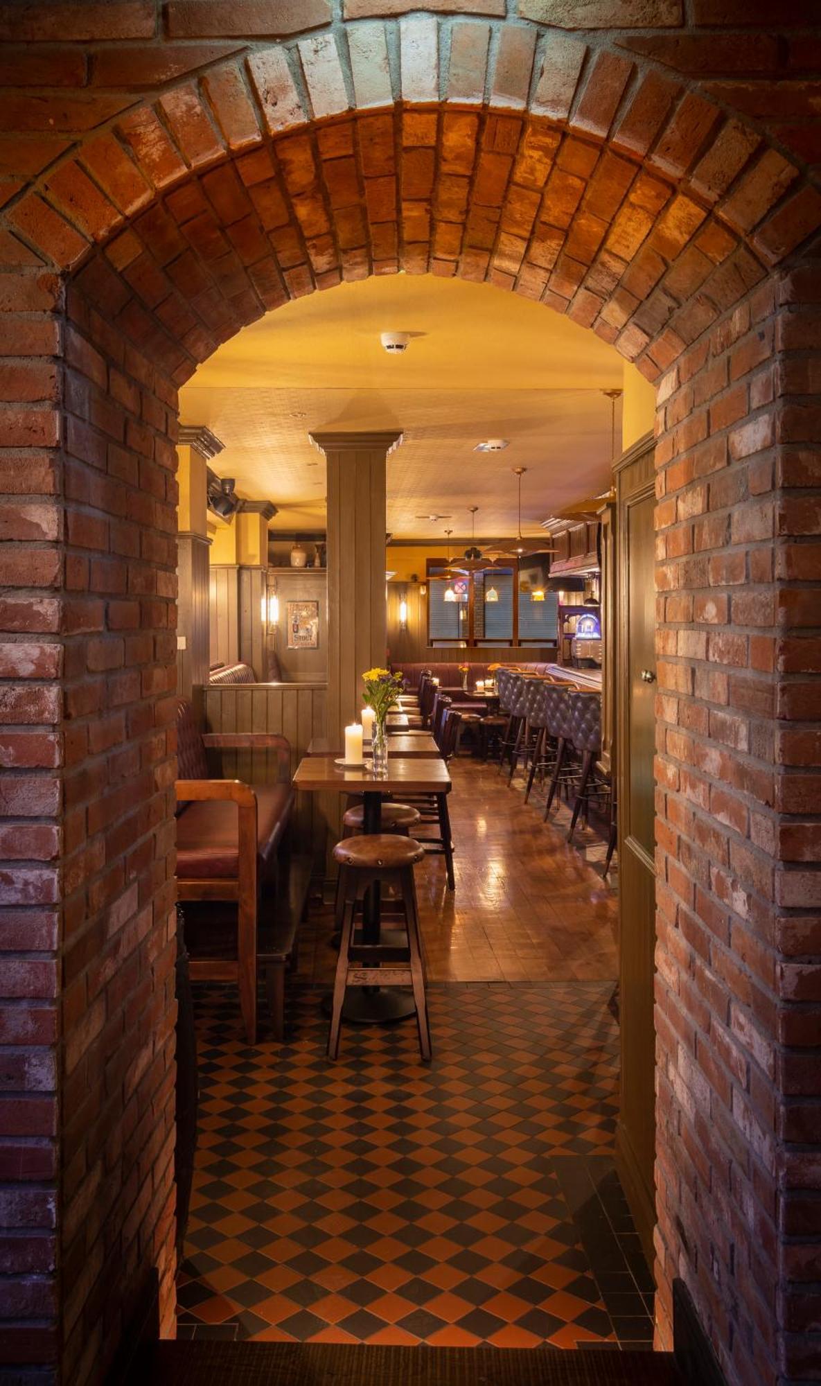 Mcgettigan's Townhouse - Olives & Figs Bistro Inn Dublin
