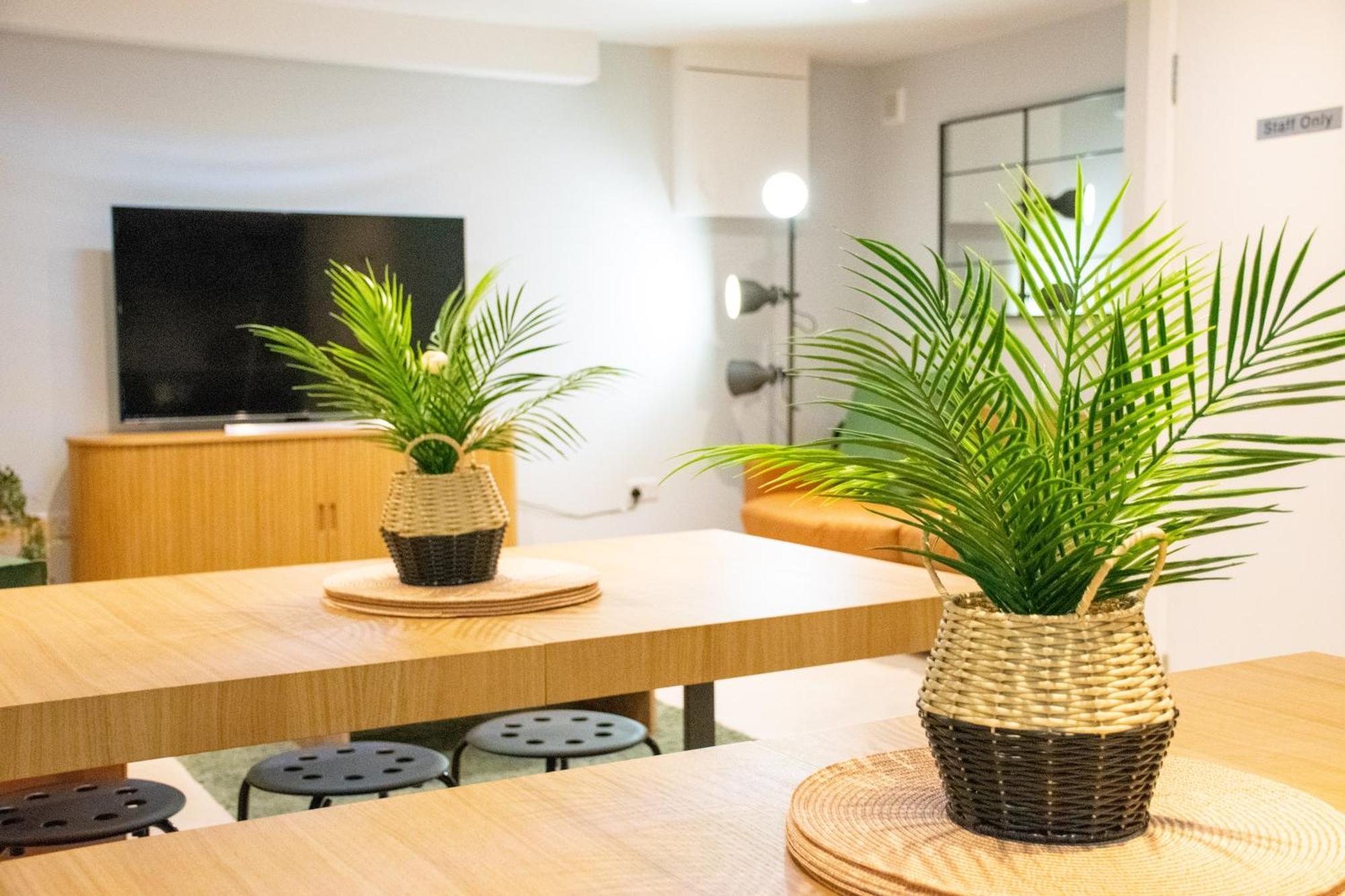 The Large Group House -sleeps 21 * Dublin